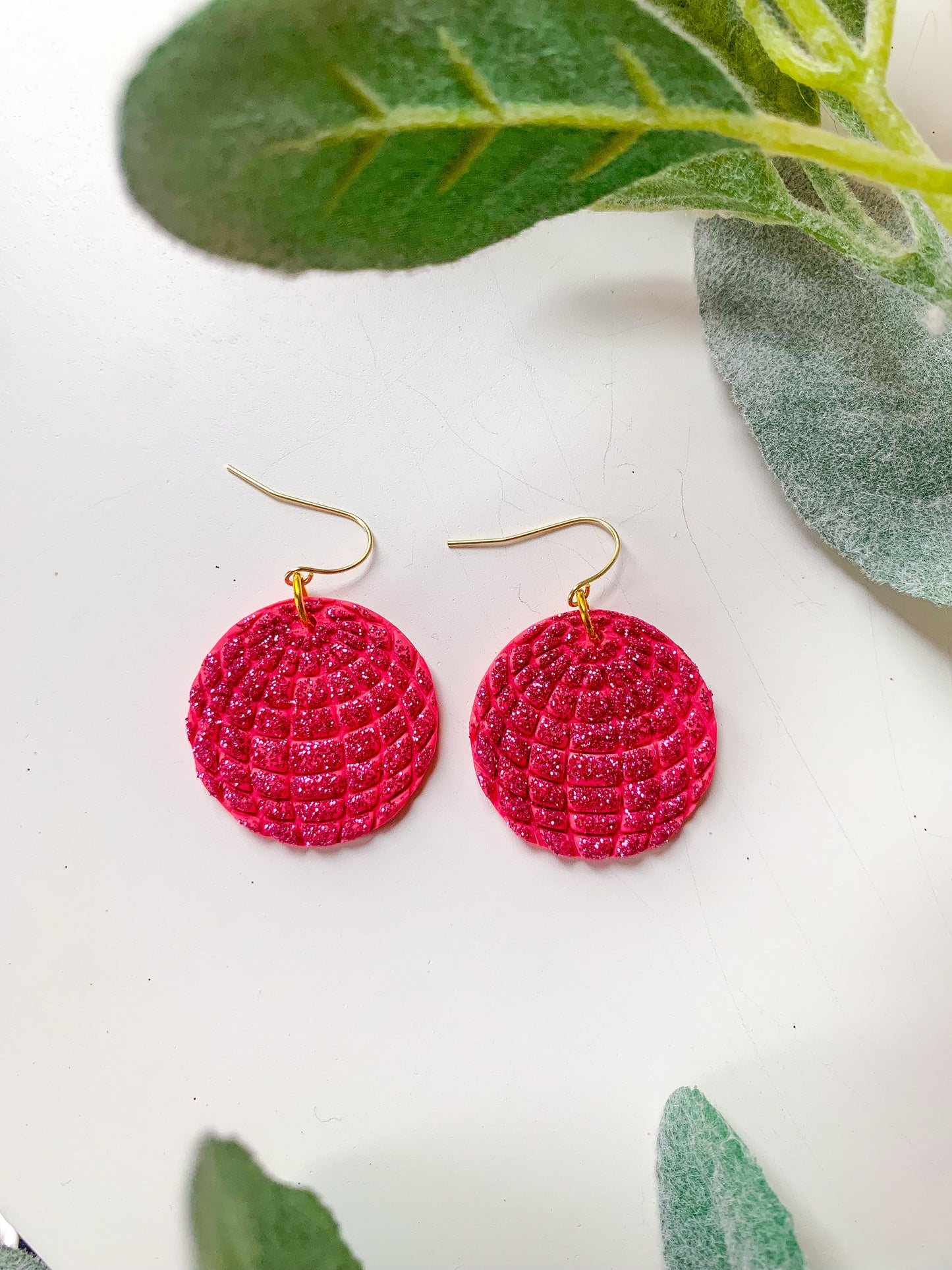 Viva Magenta Glitter Disco Balls