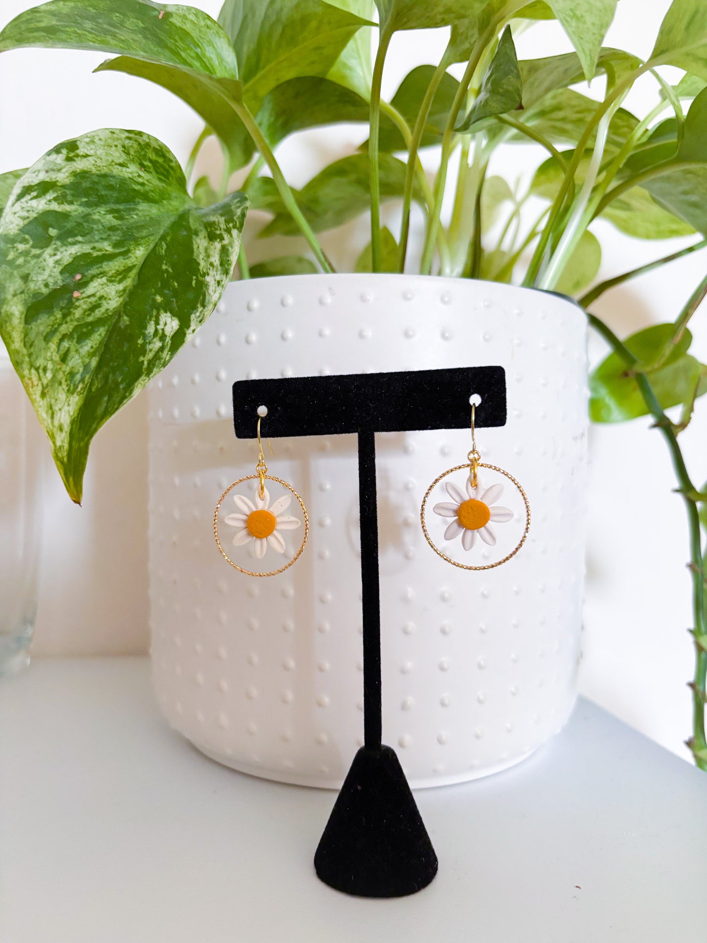 Daisy Dangles