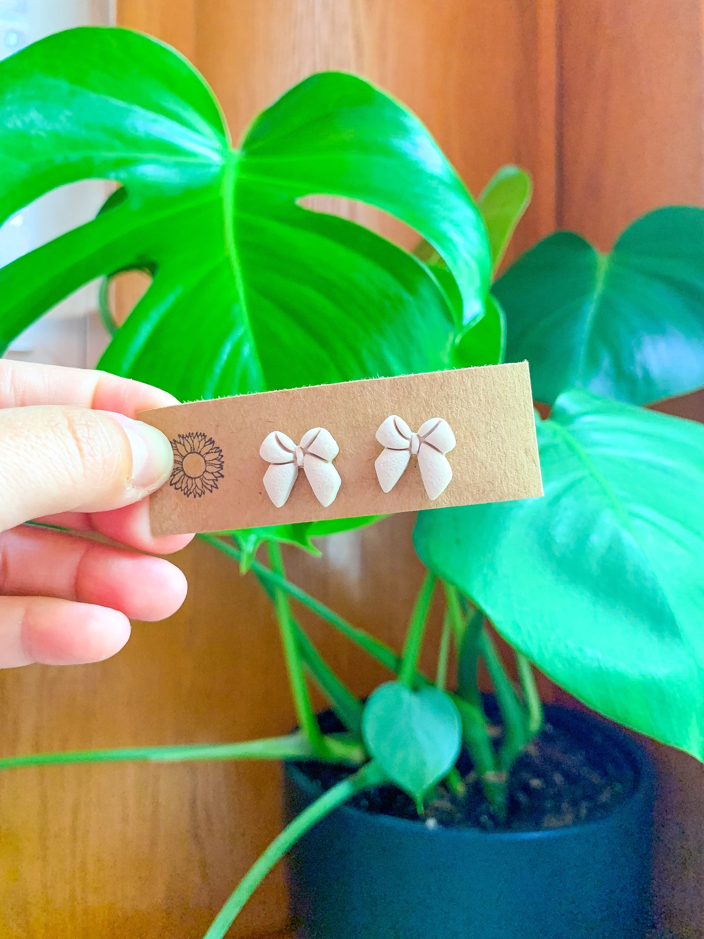 Bow Studs