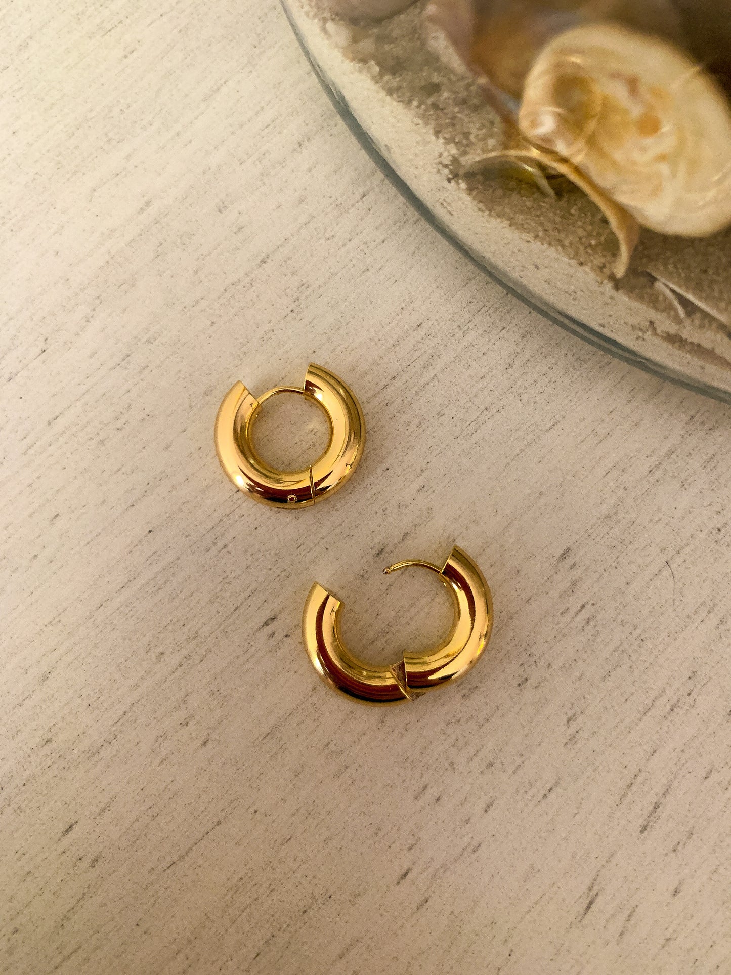 Thick Gold Huggies