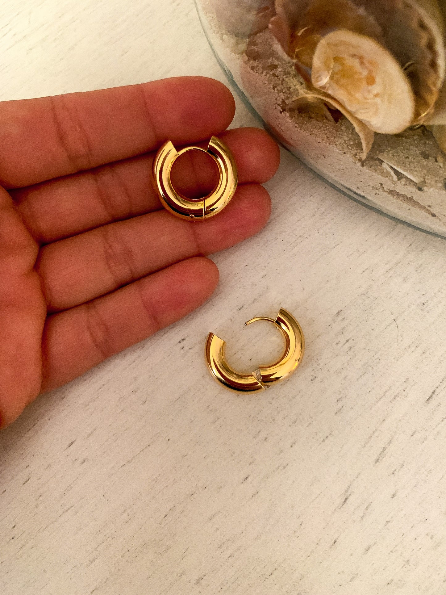 Thick Gold Huggies