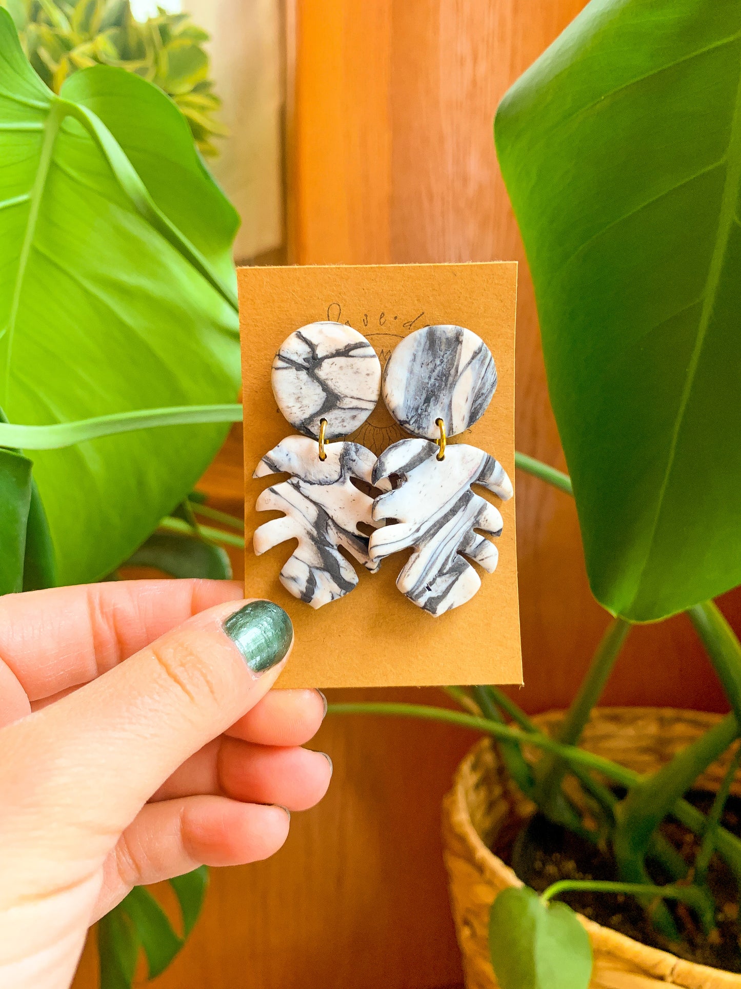 Marble Monstera Leaf Dangles